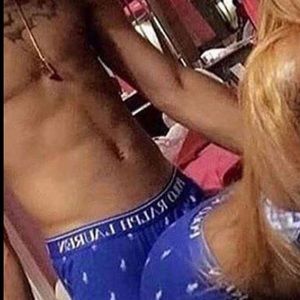 Meet your Posher, Marie